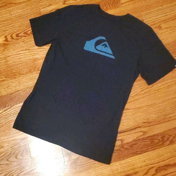 🆕️ Quicksilver T-Shirt / Tee (NEVER WORN) - Picture 1 of 6